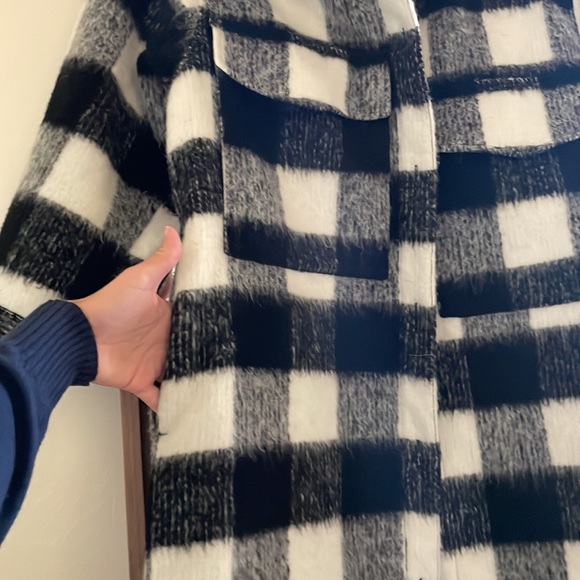 H&M Oversized Flannel Coat Shacket - Picture 5 of 9